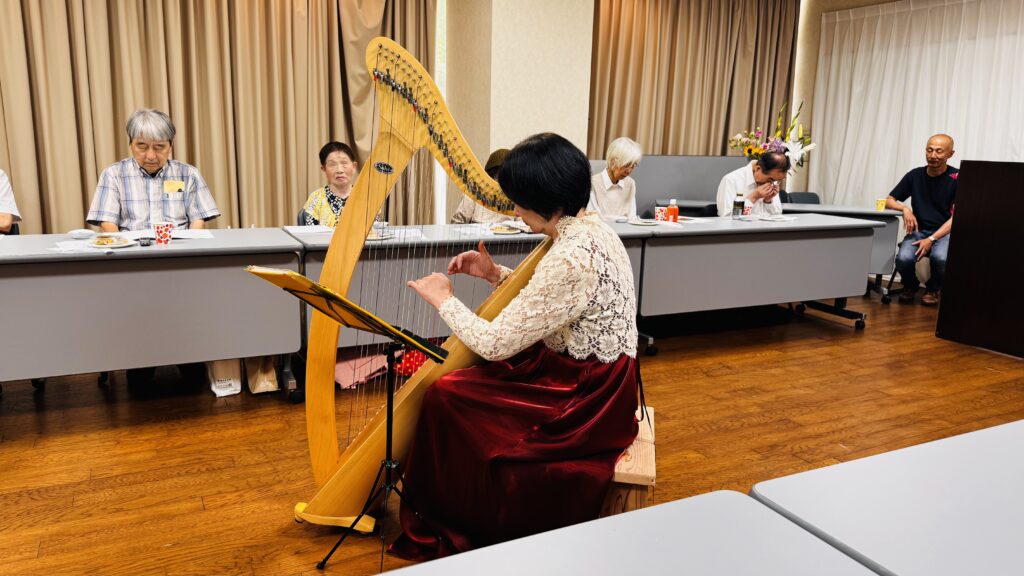 火ノ川京子さんのハープ演奏と証しの時間